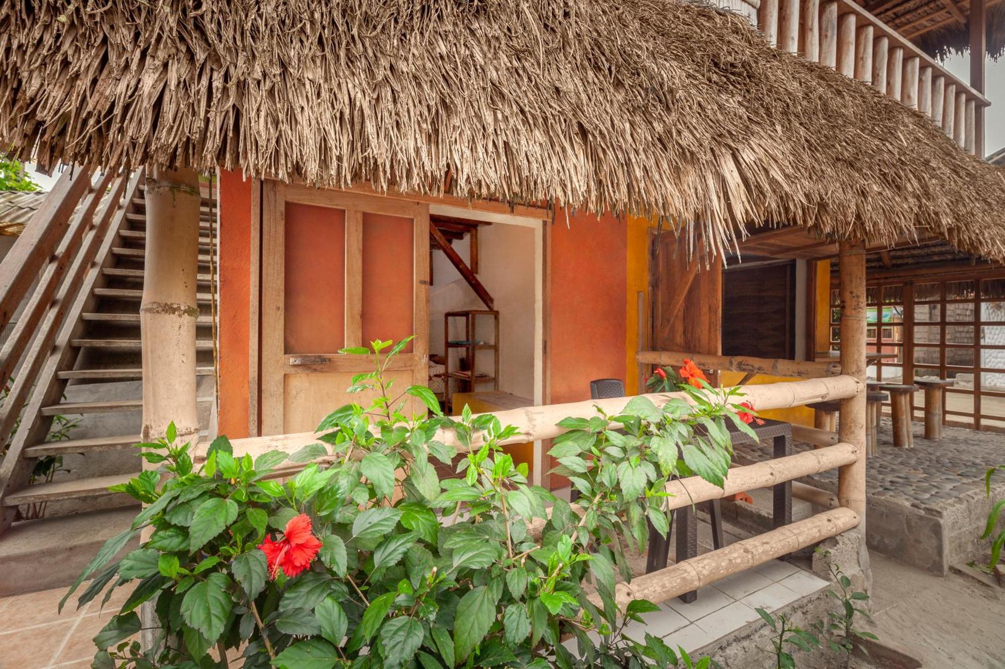 La Casa Mompiche Otel Dış mekan fotoğraf