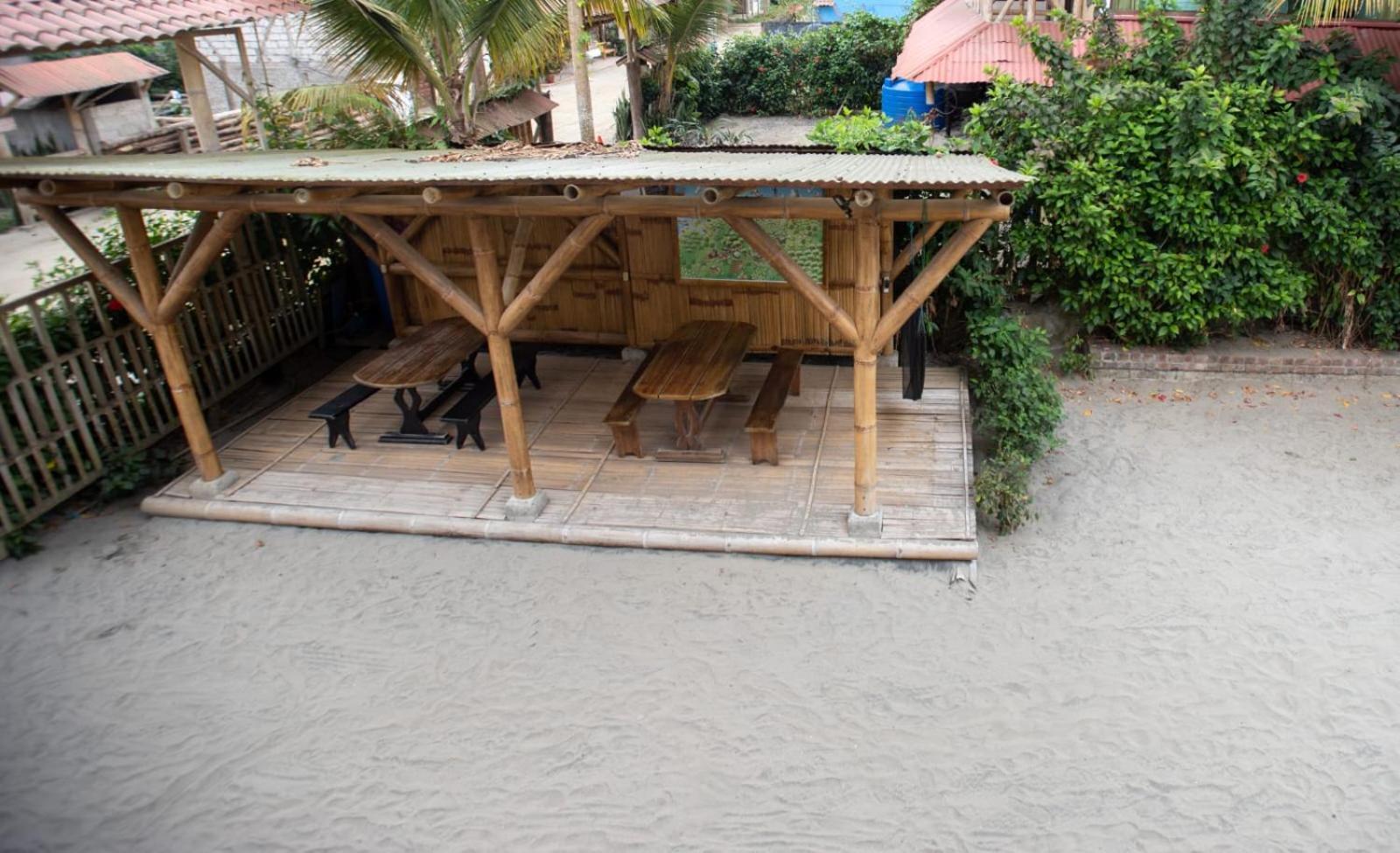 La Casa Mompiche Otel Dış mekan fotoğraf